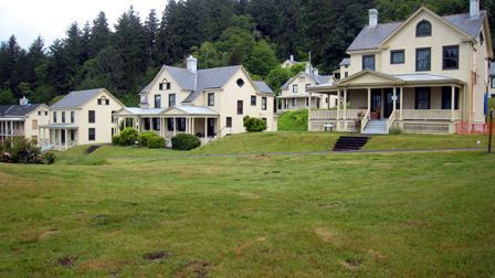 OFFICER'S ROW HOUSING.jpg