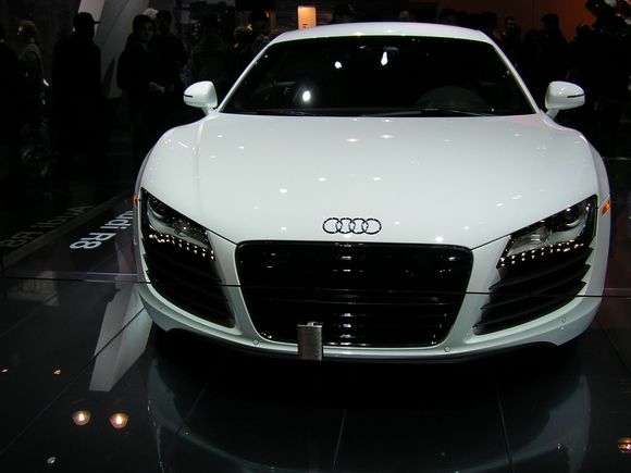 AUDI R8 4.jpg