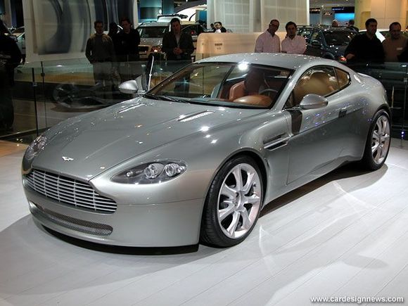aston-amv8-4489.jpg
