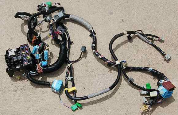 Front Dash Harness.JPG
