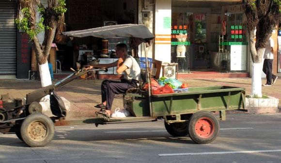 23 Chinese pick-up truck.jpg