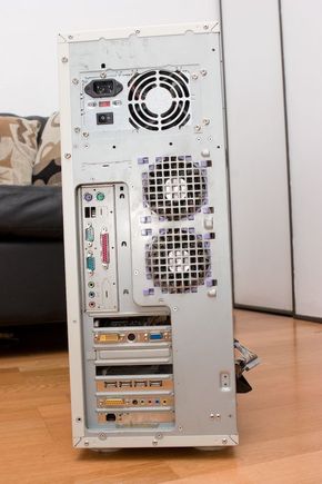 server-computer-4.jpg