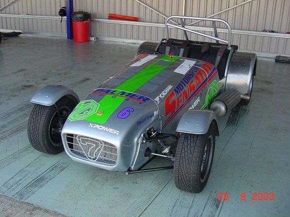 Caterham_2.jpg