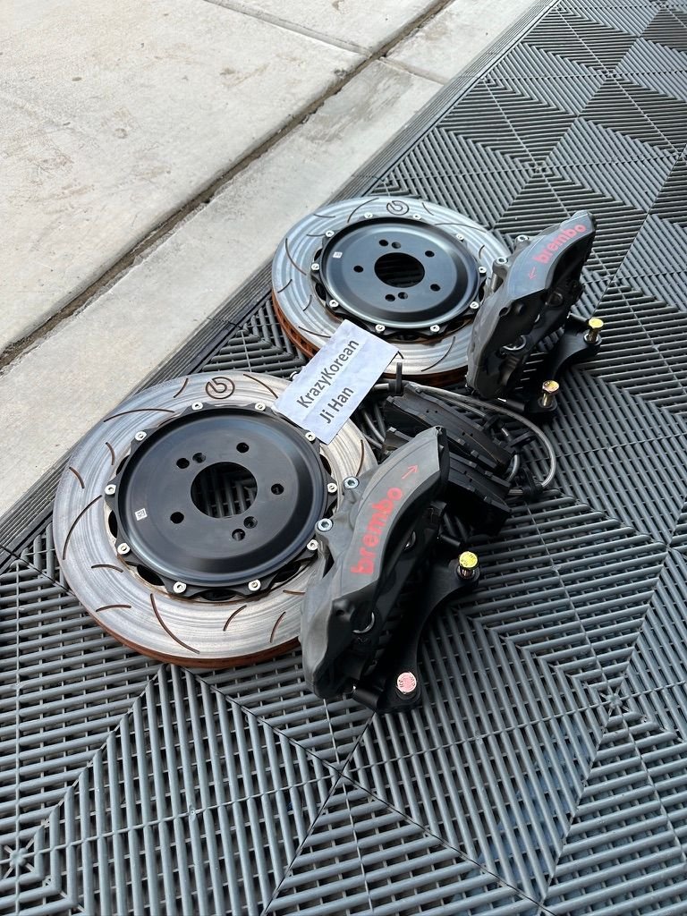 Brakes - Brembo Pista's with rear rotors and pads **Less than 500 miles** - Used - All Years  All Models - Glendale, AZ 85307, United States