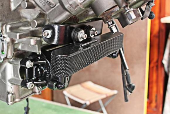 Shiny oil cooler with mesh guard and shiny starter