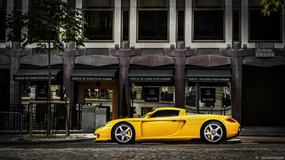 Carrera GT in Paris. By Jacco Wilbrink Photography