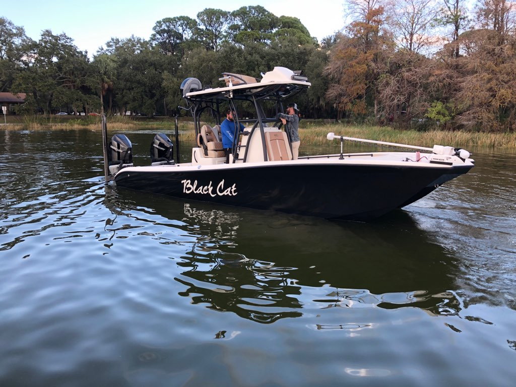 cayo 26 hybrid catamaran