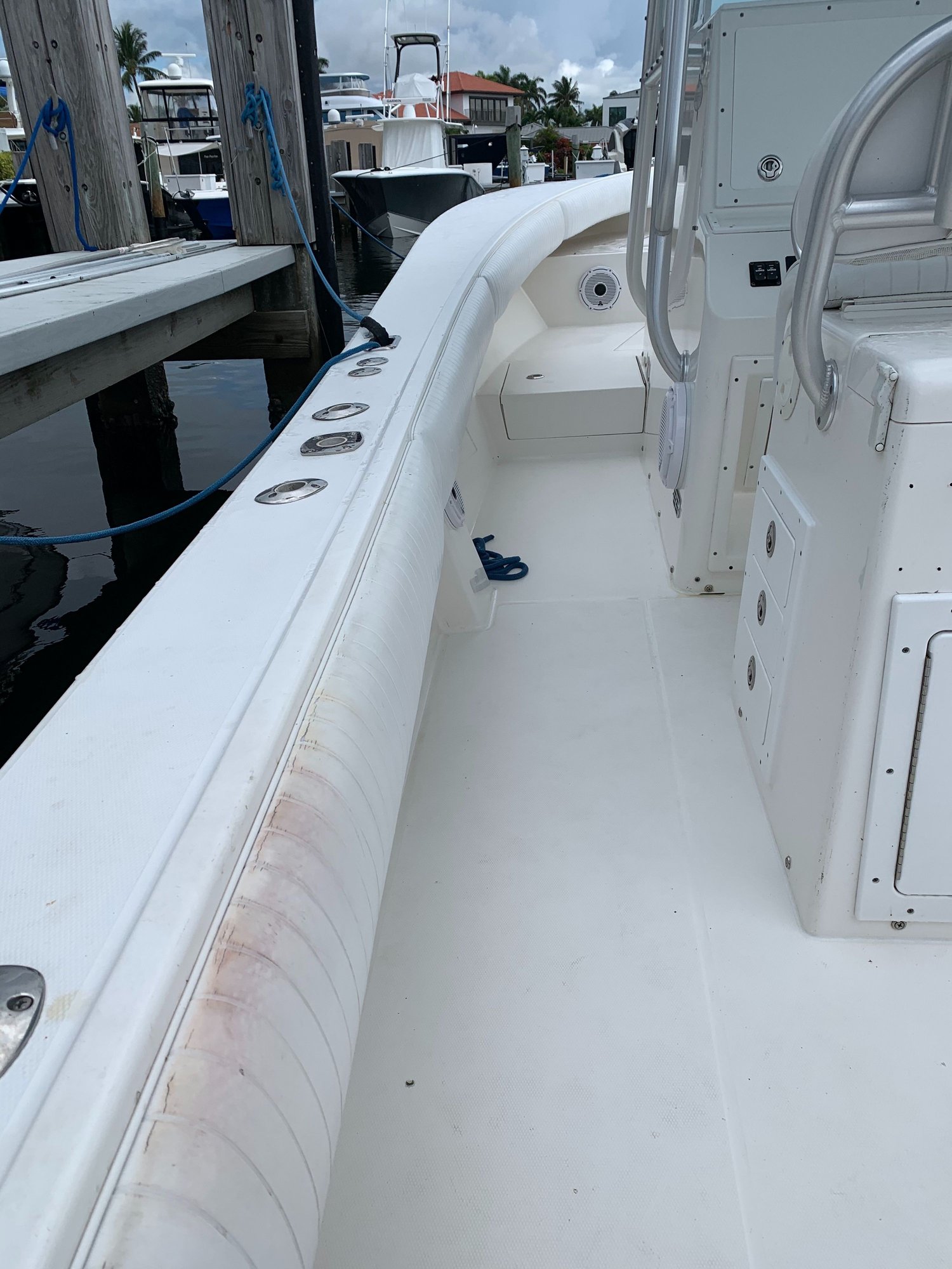 32' Regulator Cushions The Hull Truth Boating and Fishing Forum