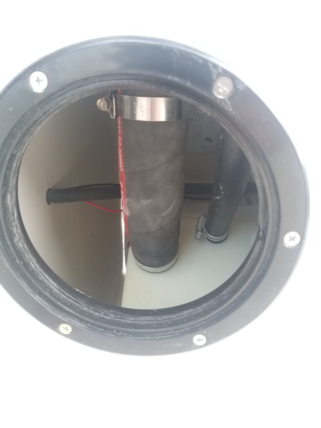 Venting fuel tank compartment The Hull Truth Boating and Fishing Forum