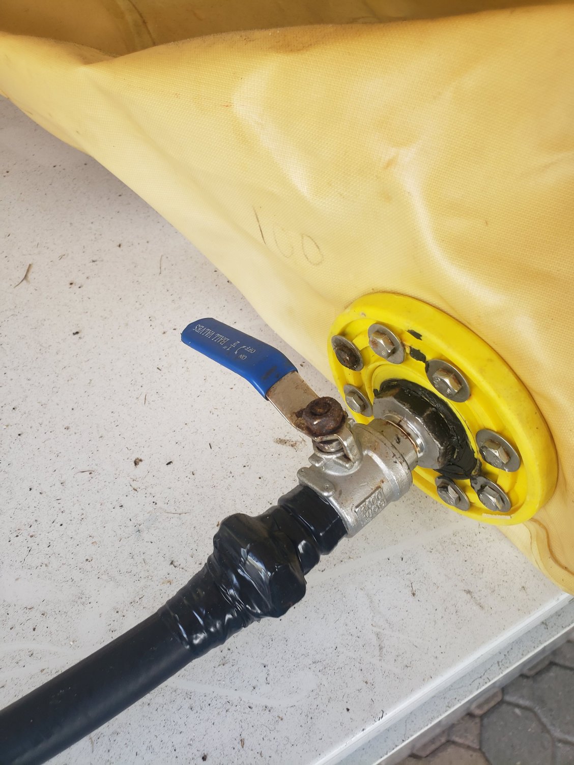 100 Gallon TechnoTanks Fuel Bladder 300 The Hull Truth Boating and Fishing Forum