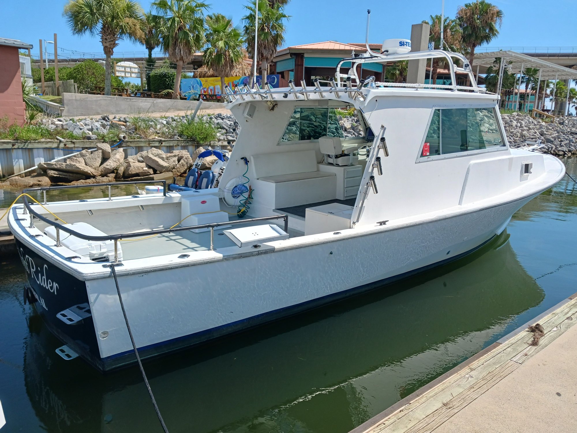 For Sale. 34 Crusader with new QSB 5.9 Cummins - The Hull Truth