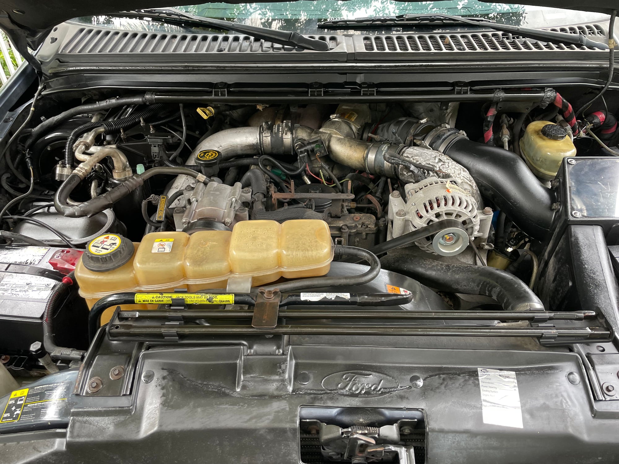 2002 ford excursion 7.3 battery