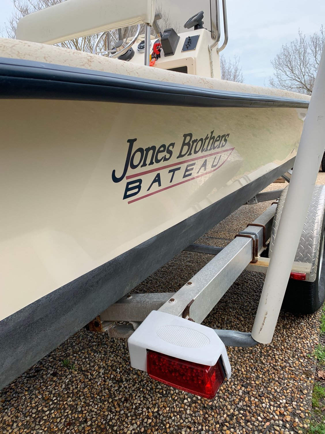 ** SOLD ** 2003 Jones Brothers 19'8 Bateau The Hull Truth Boating