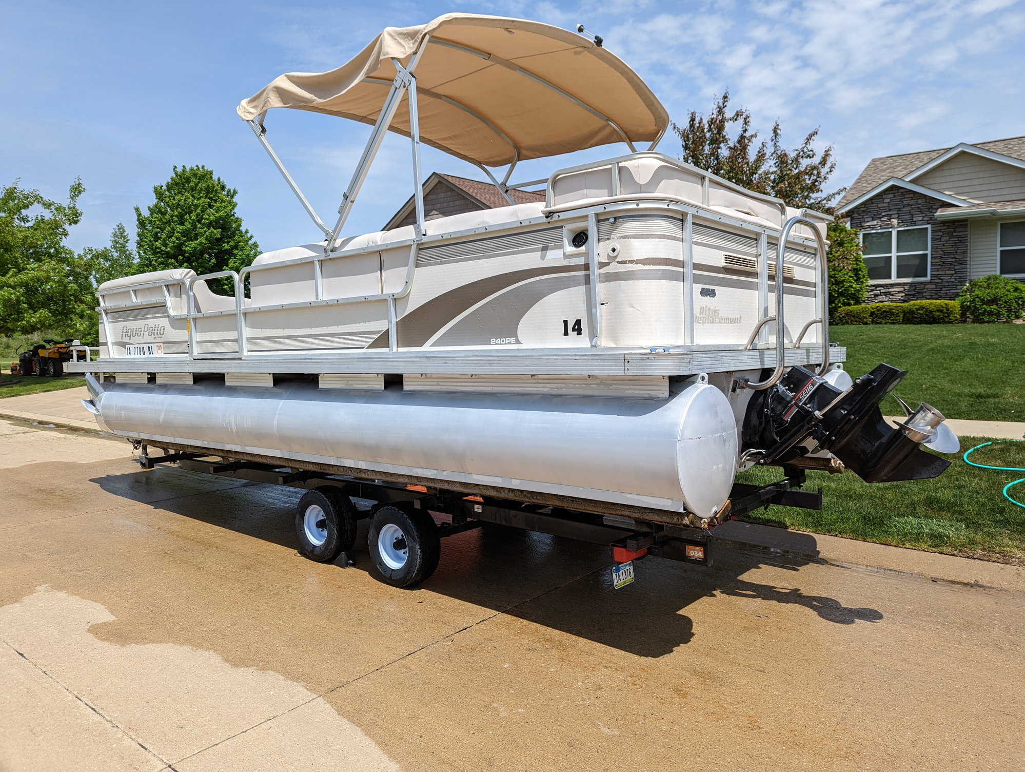 pontoon-cleaning-calcium-build-up-help-the-hull-truth-boating