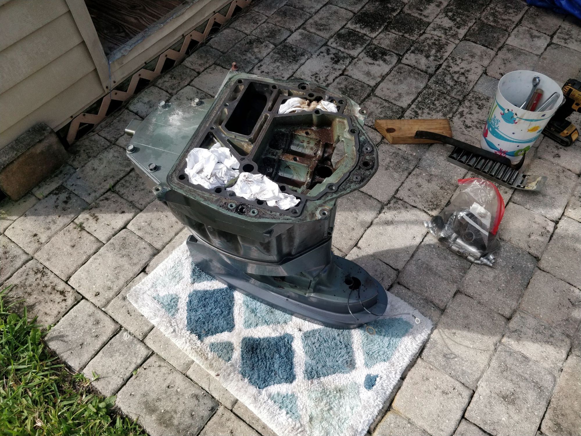 2005 Yamaha F150 hole in upper exhaust burned right through apron on