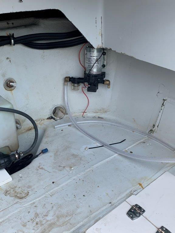 Installing an auxiliary fuel tank tool box combo pics - The Hull Truth -  Boating and Fishing Forum