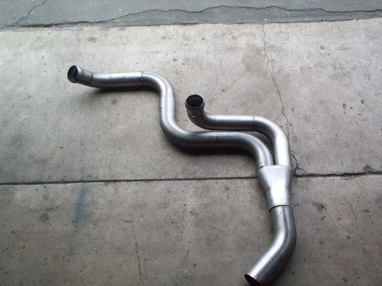 Tack welded mock up without loose exhaust flanges installed of Dyno Dons single cat replacement Y-pipe for Edelbrock TES Headers.