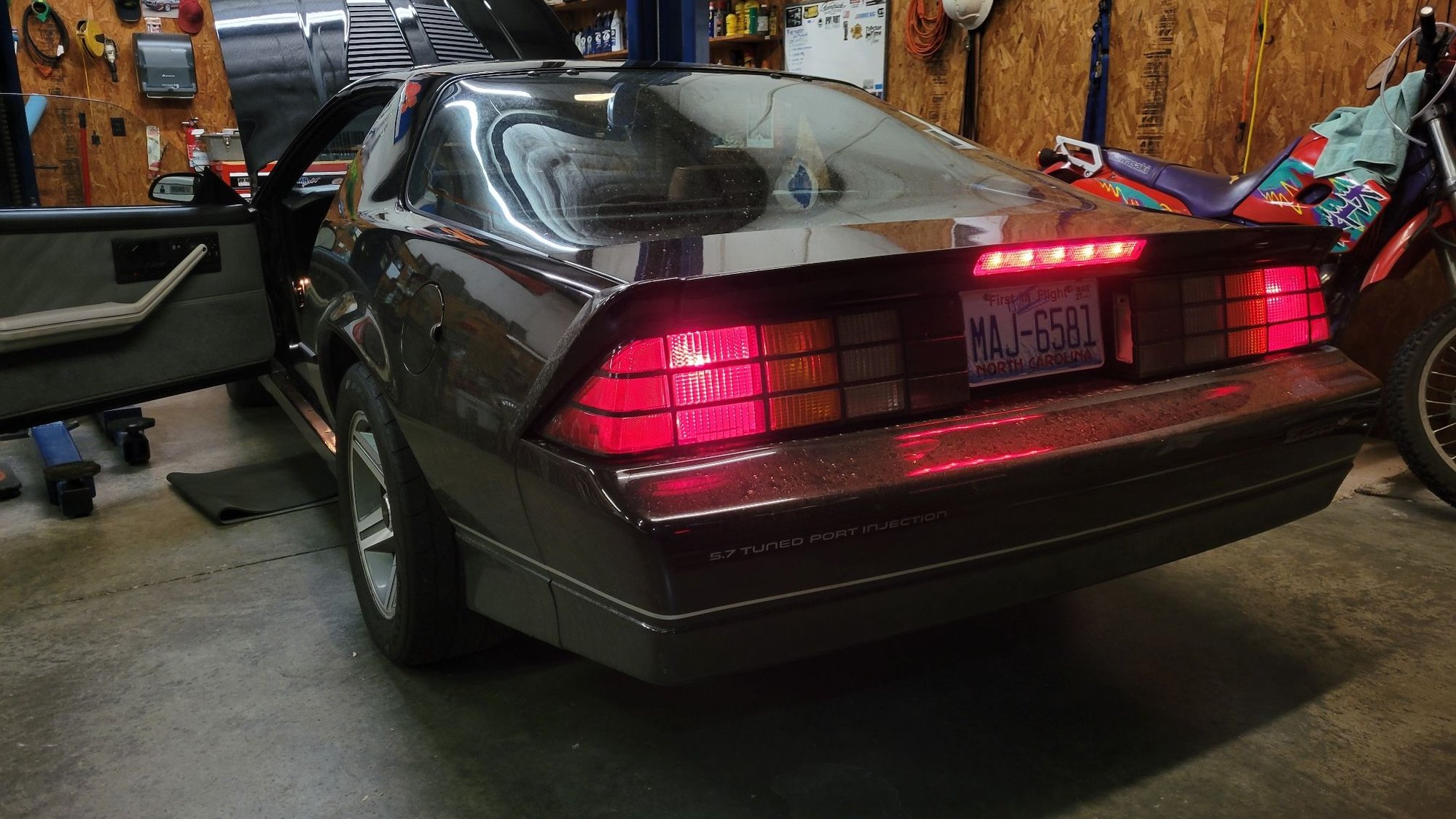 3rd brake light working! 10w bulbs from 