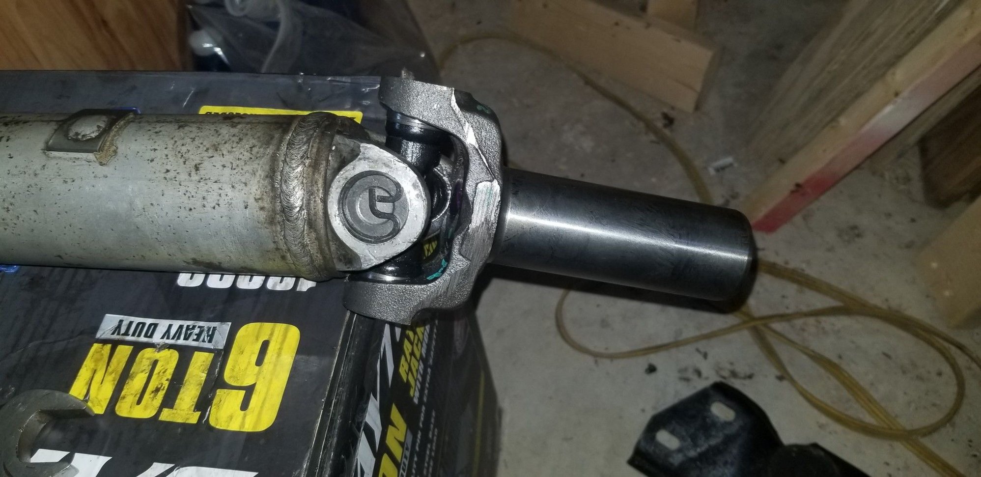 Spicer slip yoke fully installed!