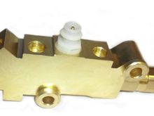 This is an example of an OEM 4-port proportioning valve.