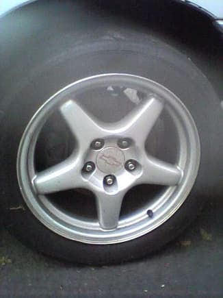 anyone have 2 of these in a 17x8?