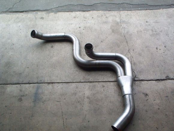 Tack welded mock up without loose exhaust flanges installed of Dyno Don's single cat replacement Y-pipe for Edelbrock TES Headers.