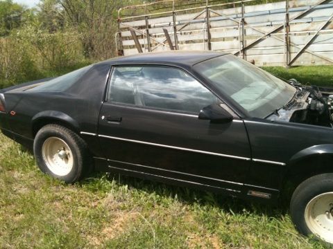 85 Z28 resting in the field