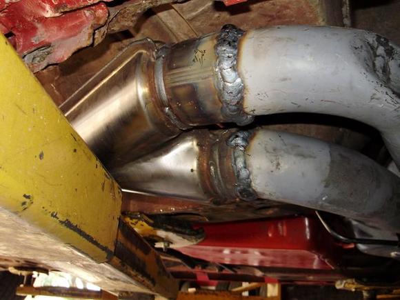 ypipe - not sure i like what he said he "had" to do to the passenger side pipe to the y connector... i'll have that redone later