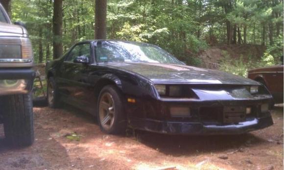 89 ircoz full ploy bushings boxed rear suspesion, turbo350 tranny, 4wheel disc brakes 3.42 posi, larger sway bars, headers and 3inch single to a flowmaster 40series