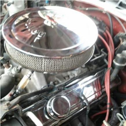 Cleaned and polished the motor. Gotta keep her clean. 5.7 liter v8 Holley 4 barrel performance carburetor.