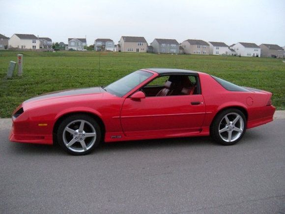 18x9.5 19x10 real deal corvette wheels and tires.