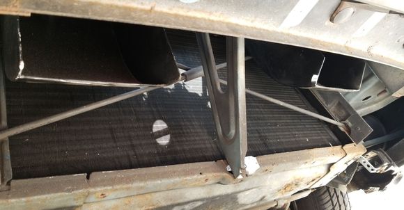 This is where both intake ducts end around the front of the radiator.