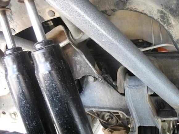 GMC SIERRA broken suspension on frame. NO!!!!!