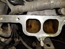 Raw fuel in intake runners 1 and 2