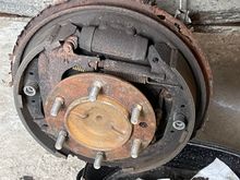 By some miracle the axle seals and brake cylinder are not leaking.