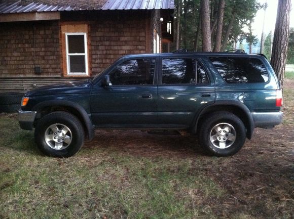 gratuitous 4runner pic.