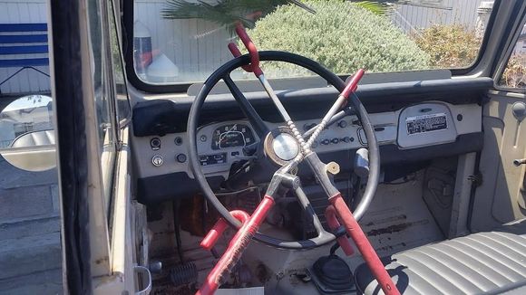 FJ40 I saw at boatyard :)