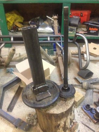 this didn't work with the lock ring in place, but with it gone I flipped it over and smacked the axle end down on my chopping block and it worked great