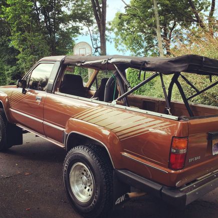 New to me 87 4runner SR5. Automatic 22re with 274000 miles. New crate motor about 20,000 miles ago. Original tranny