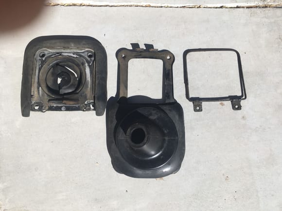 1983 toyota pickup shift boot assembly (minus upper boot)
