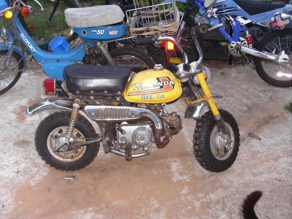 1976 Honda Monkey Bike 50cc 4 speed 4 stroke 35 to 40mph