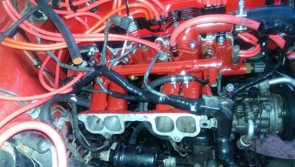 shot of the upper plenum off searching for possible vacuum leaks and air intake idle issues