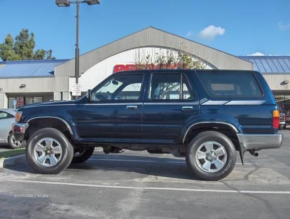 93 4Runner 265/65/17 Tacoma Wheels Removed Running Boards January 25, 2009