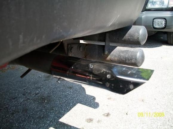 chrome tail pipe tip... not sure about it yet... may change it soon.