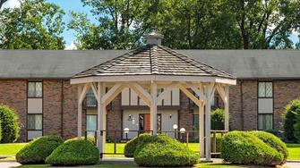 Country Squire Apartments - Clinton Township, MI