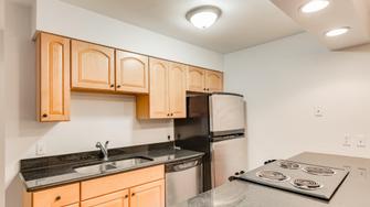 Mansard House Apartments - Kalamazoo, MI