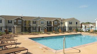 Springs at Bettendorf Apartments - Bettendorf, IA