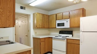 South Creekside Apartments - Fayetteville, AR