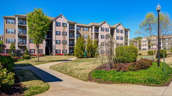 River Run Apartments - Spartanburg, SC