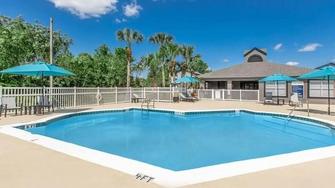 Aqua Links Apartments - Sanford, FL